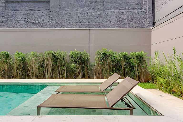 Stay Faria Lima | Apê Luxo • Piscina • Metrô 1min