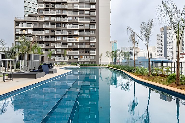 APTO Luxo C/ Vista Vila Nova | Piscina, Wi-fi, A/C